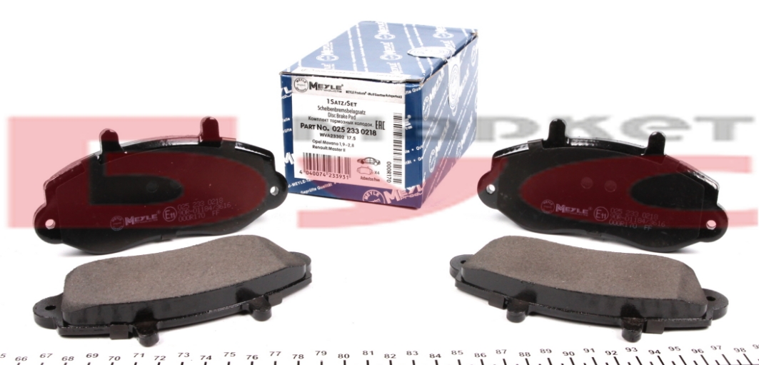 Колодки передние 98-06 R15 (тип BENDIX)