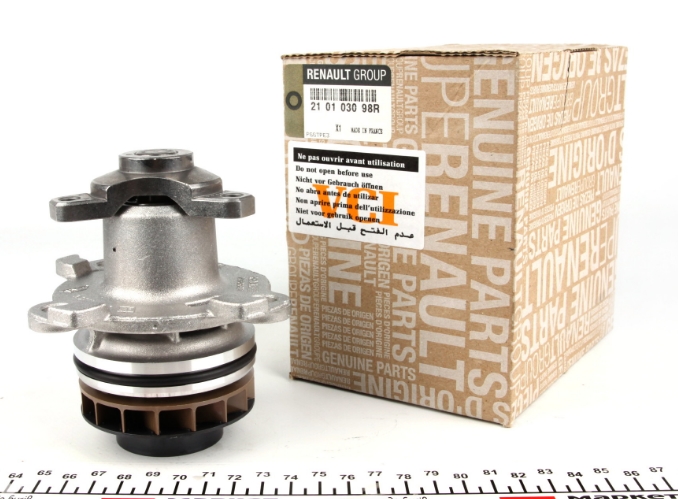 Помпа водяная 2.0dCi 06-  Master 2.3CDTI